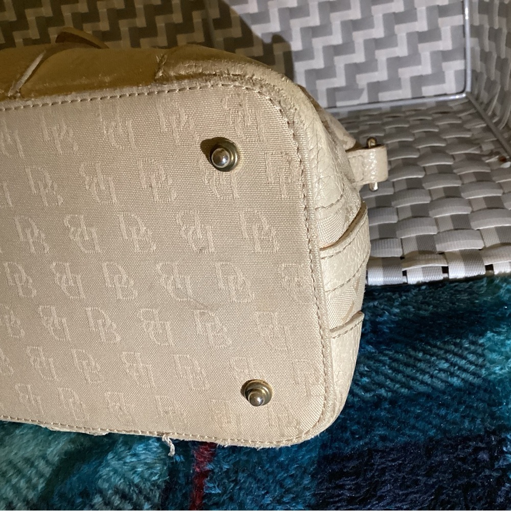 Y2K Dooney & Bourke Beige Logo Canvas Bag Casual Purse - Picture 6 of 14